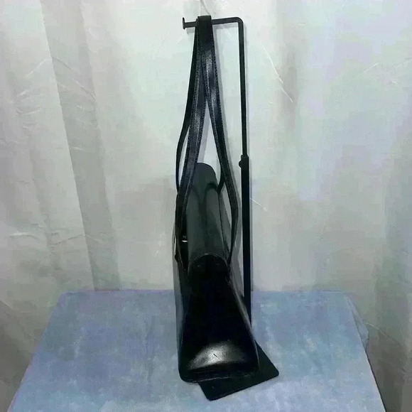 Salvatore Ferragamo Shoulder Bag - Picture 3 of 11